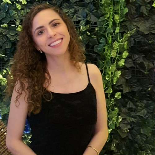 Samanta Oliveira